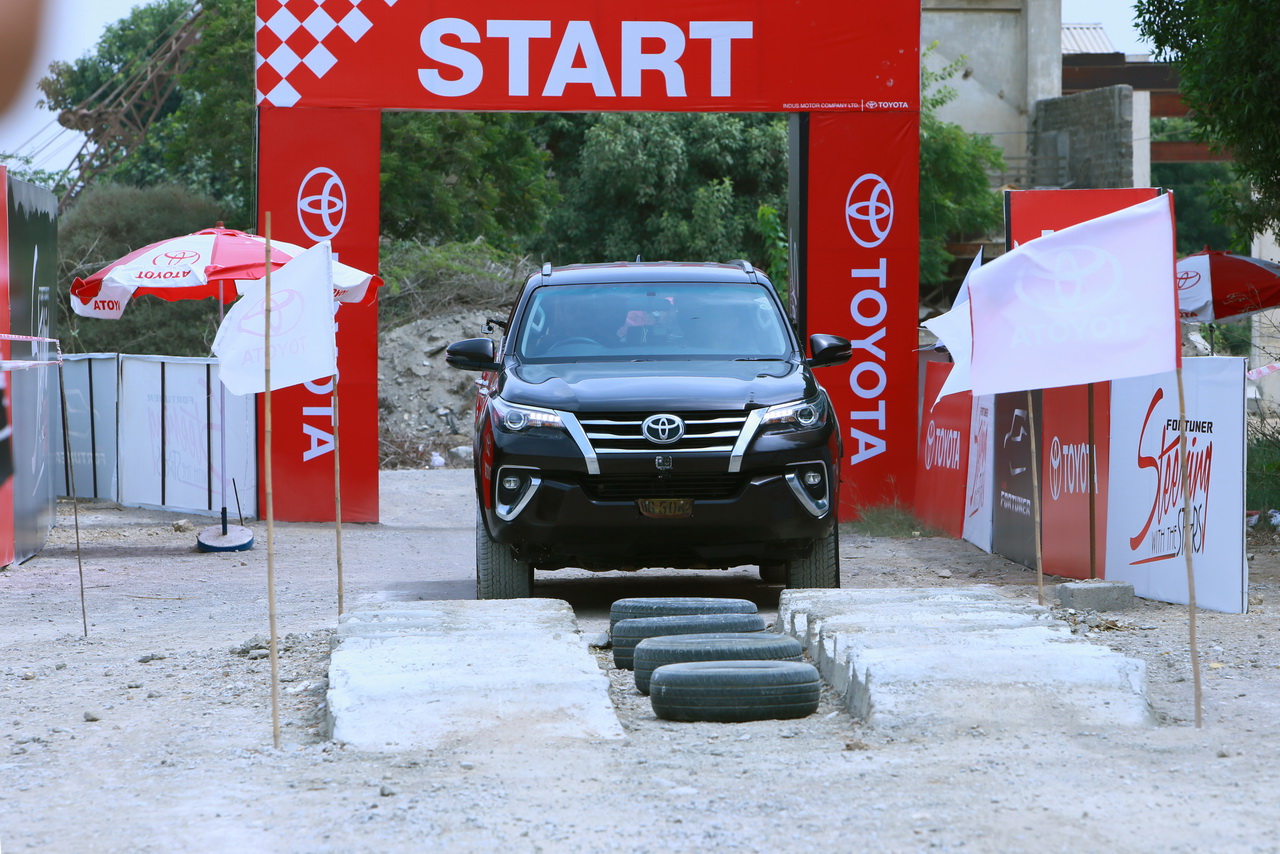 Toyota Fortuner Sigma 4 Off-Road Experience 1