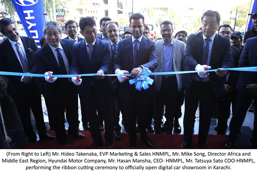 Hyundai Unveils Ioniq Hybrid- Digital Showroom Inaugurated in Karachi 1