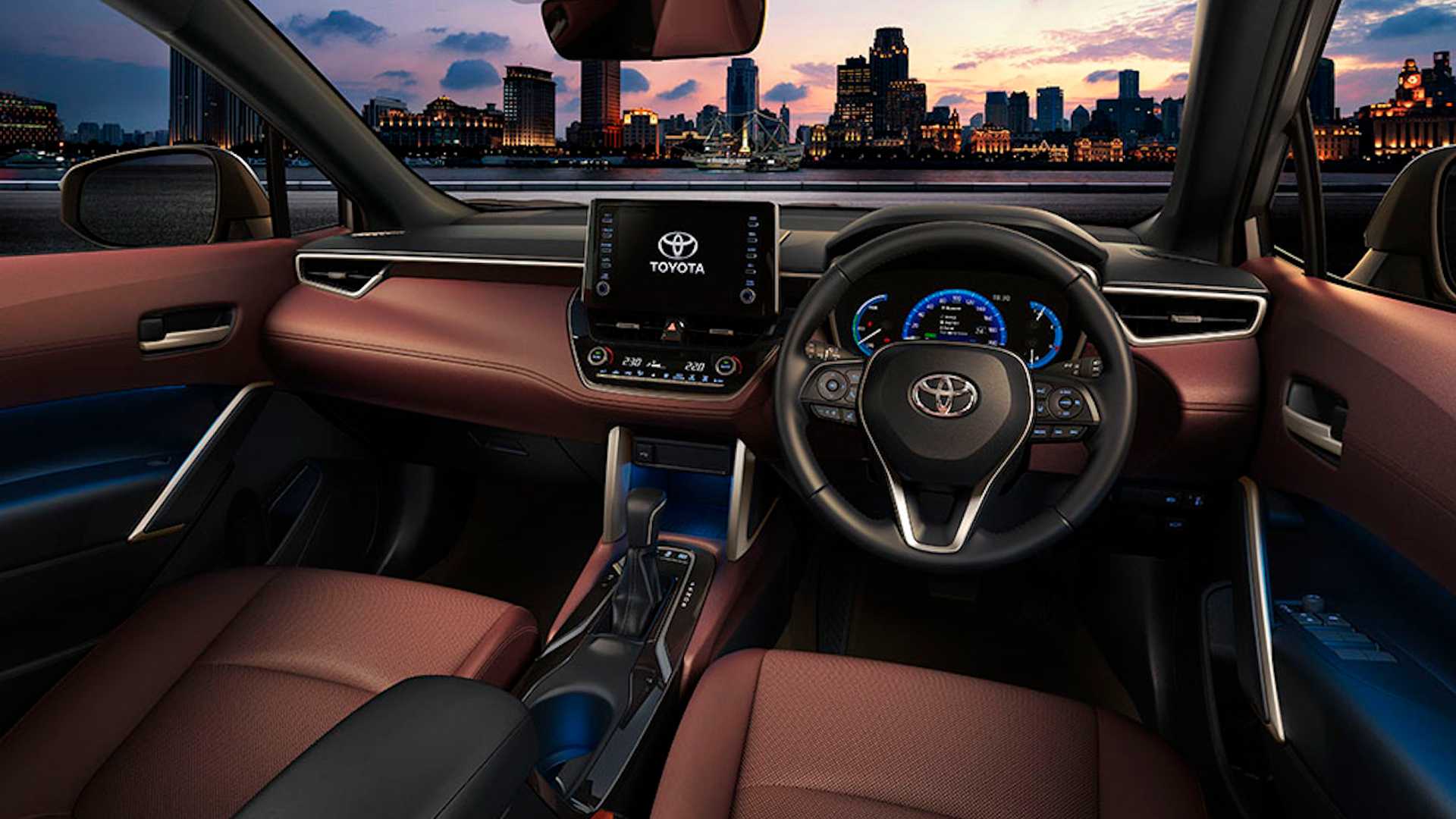 On Papers: Kia Sportage vs Toyota Corolla Cross 7